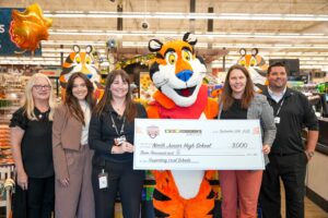 Coborn’s & WK Kellogg Donate to Local Middle Schools