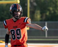 <p class="title">Title: I got you!</p>
Photo by: Rebecca Marohl I got you!