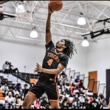 <p class="title">Title: Tech basketball</p>
Photo by: Debbie Quigley Tech basketball