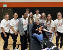 <p class="title">Principal PRIDE!</p>
Photo by: Beth Fenstad Principal PRIDE!